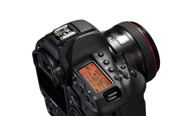 Canon_profesionalan_fotoaparat_EOS-1D-X-Mark-II-angled.png